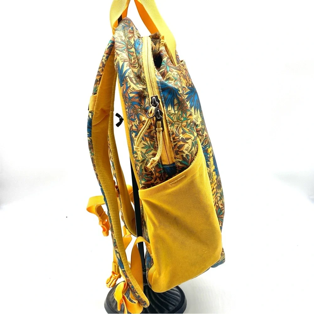 PATAGONIA Yellow Floral Atom 20L Botanical School Travel Backpack Medium - Picture 3 of 6